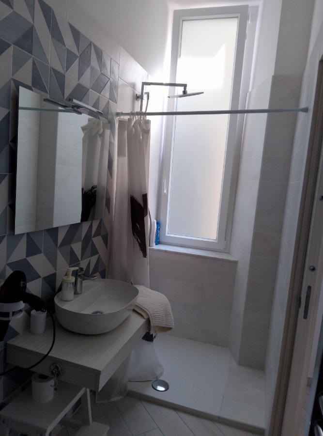 Rooms Add E Criatur نابولي المظهر الخارجي الصورة
